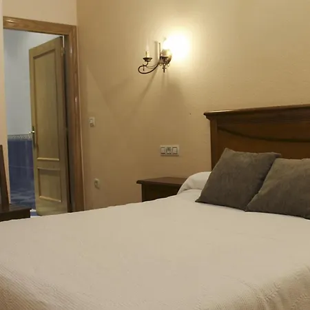 Apartamentos Monasterio San Martín de Castañeda Esterno foto